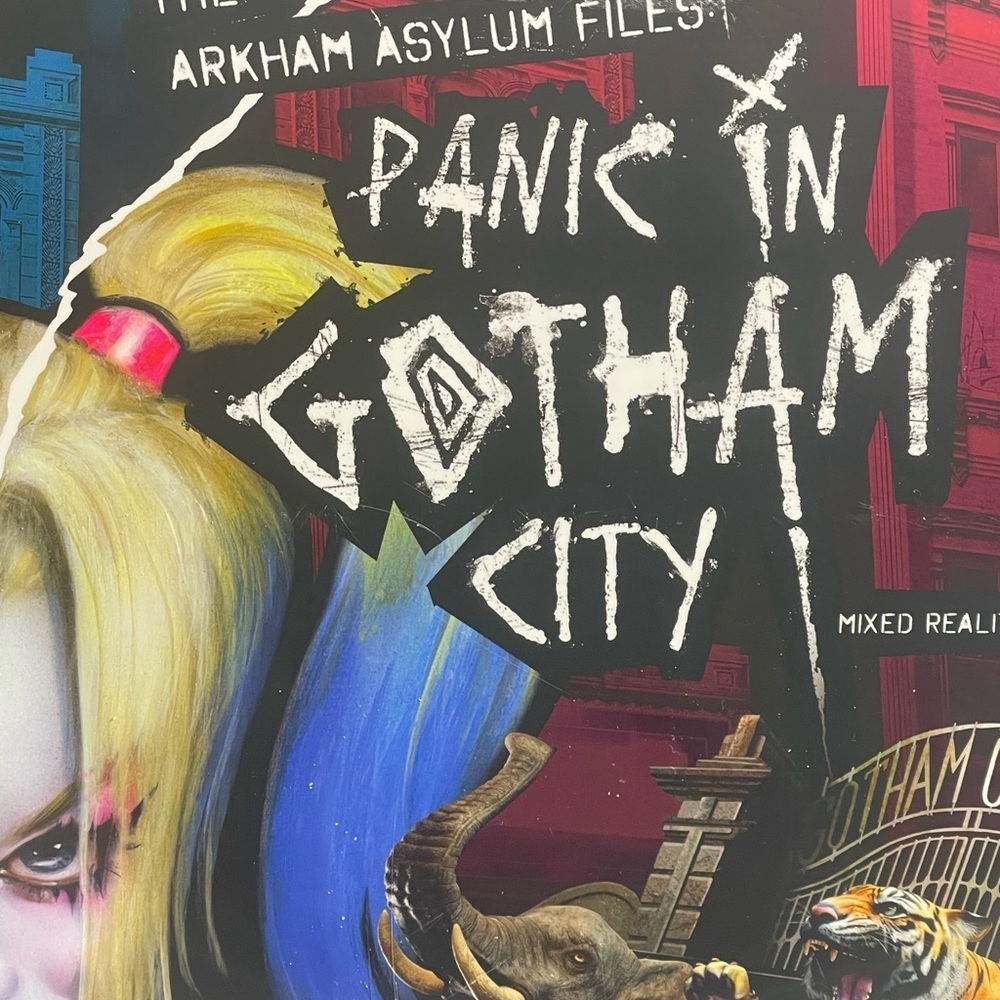 Infinite Rabbit Holes DC Batman Panic in Gotham City Mixed Reality Game 13+ - Picture 4 of 12